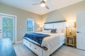 3 bedrooms, iron/ironing board, Internet, bed sheets