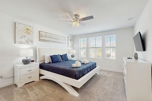 3 bedrooms, iron/ironing board, Internet, bed sheets