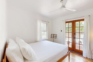 2 chambres, fer et planche à repasser, accès Internet, draps fournis