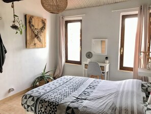 1 bedroom, iron/ironing board, WiFi