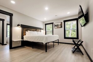 8 quartos, Wi-Fi, roupa de cama