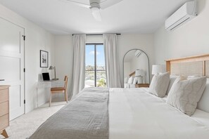 House (5 Bedrooms) | Interior - Modern 5bdr Beach House Near Sunset Cliffs Point View Retreat by Avantstay (San Diego)