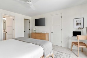 House (5 Bedrooms) | Interior