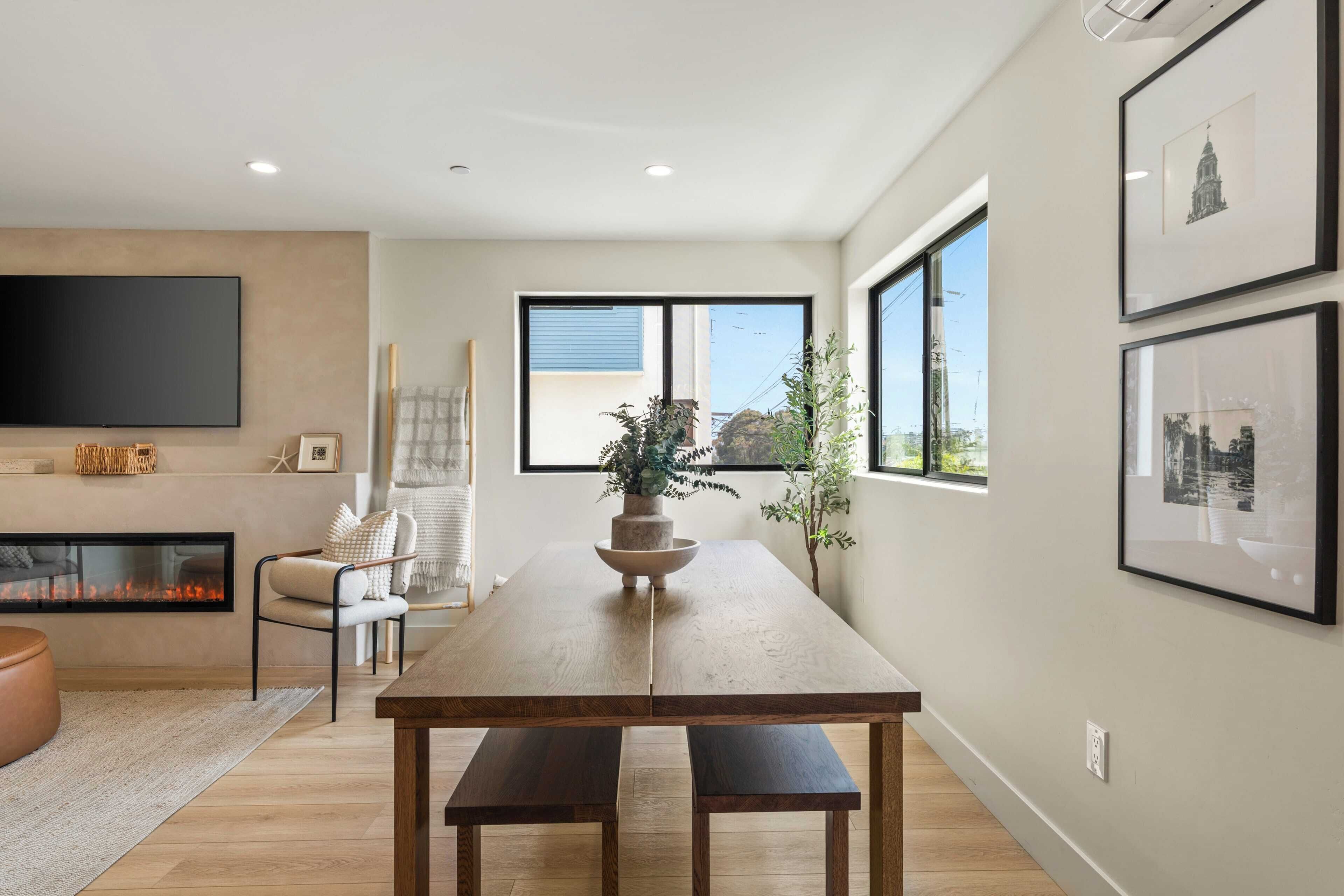House (5 Bedrooms) | Interior