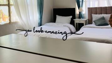 2 bedrooms, iron/ironing board, free WiFi, bed sheets