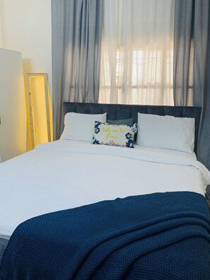 2 bedrooms, iron/ironing board, free WiFi, bed sheets