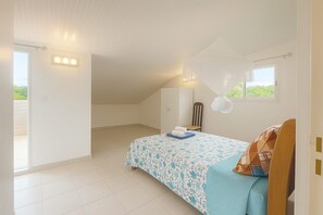 3 bedrooms, WiFi, bed sheets