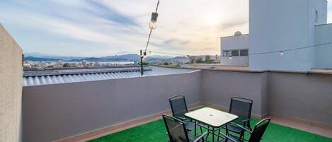 Basic-Apartment | Speisen im Freien