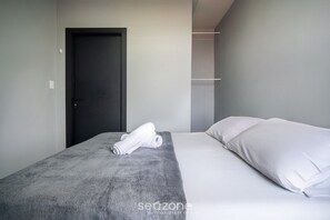 Basic Apartment | 1 bedroom, free WiFi - Fully Furnished Apartments 650m From Coqueiros Park - DAC (Florianópolis)