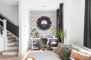 House (4 Bedrooms) | Interior