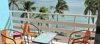 Stay at Tropical Vibes, in beautiful Las Croabas, Fajardo.