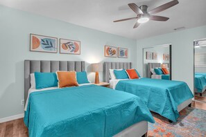 3 室のベッドルーム、デスク、アイロン / アイロン台、WiFi (無料)