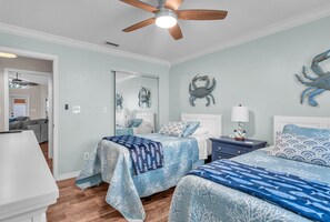 3 Schlafzimmer, Schreibtisch, Bügeleisen/Bügelbrett, kostenloses WLAN
