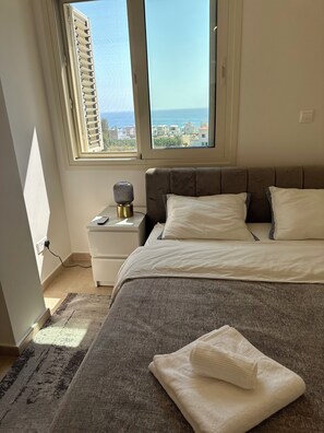 3 slaapkamers, een bureau, een strijkplank/strijkijzer, gratis wifi