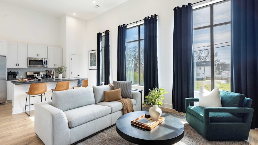 New Build 2 Condos Minutes From Downtown Nashville Dining & Entertainment