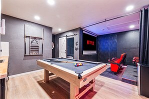 Spielezimmer