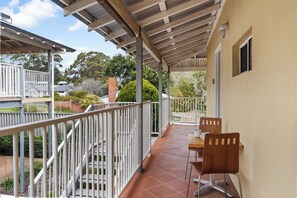 Outdoor dining - Siana Studio | Margaret River NEW Listing (Margaret River)