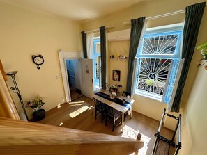 Apartment, 2 Bedrooms, Smoking, Patio | Living room