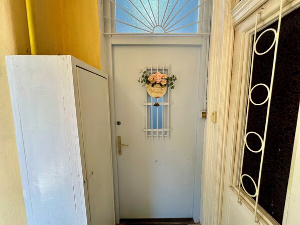 Departamento, 2 habitaciones, para fumadores, patio | Interior