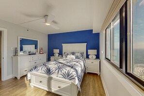 5 bedrooms, iron/ironing board, Internet, bed sheets