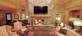 Possum Trot Lodge - Wedding & Event Venue, Lodging for 18, Stone Fireplace