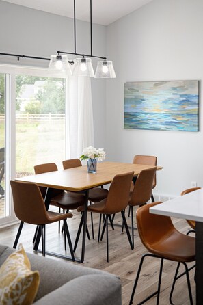 Dining - New home within 1/2 mile of Lake Michigan and 5 miles from the Sleeping Bear Dunes (Empire)