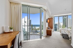 1 bedroom, in-room safe, iron/ironing board, free WiFi