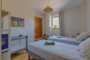 3 bedrooms, internet - Le Clos des Acacias - CLUNY (CLUNY)
