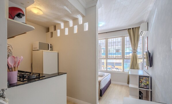 Basic Apartment | Private kitchen