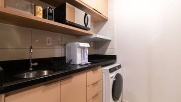 Basic Apartment | Private kitchen