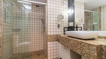 Apartment | Bathroom | Shower