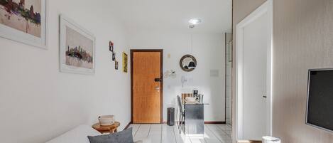 Basic Apartment | Living area