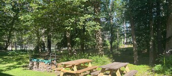 Elegant and efficient Island home 4 miles from downtown Portland