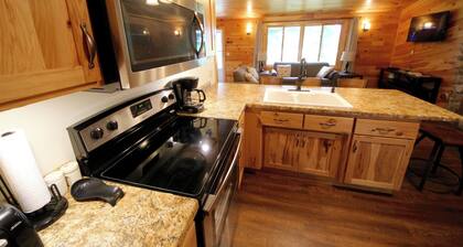 Cozy Cabin Retreat - Steps from White Potato Lake