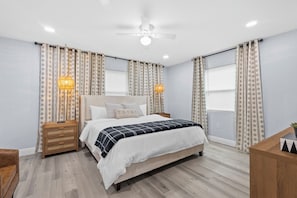 3 bedrooms, desk, iron/ironing board, free WiFi