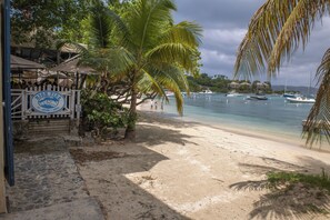 Beach bar - Raintree Suites (St. John)