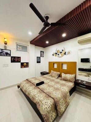 1 bedroom, WiFi - The Puzzle by Prahar Homes 4 (NEW DELHI)