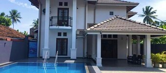 Cozy central villa within walking distance of major attractions