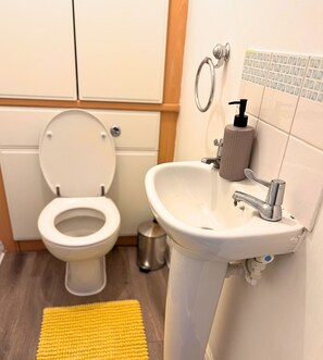 Towels, soap, toilet paper