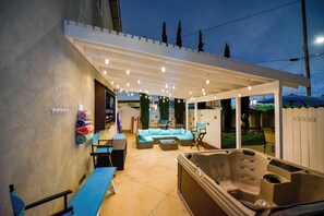Terrace/patio - Torrance Mid Century Home Close To Beaches, Shopping, Dining, Entertainment (Torrance)
