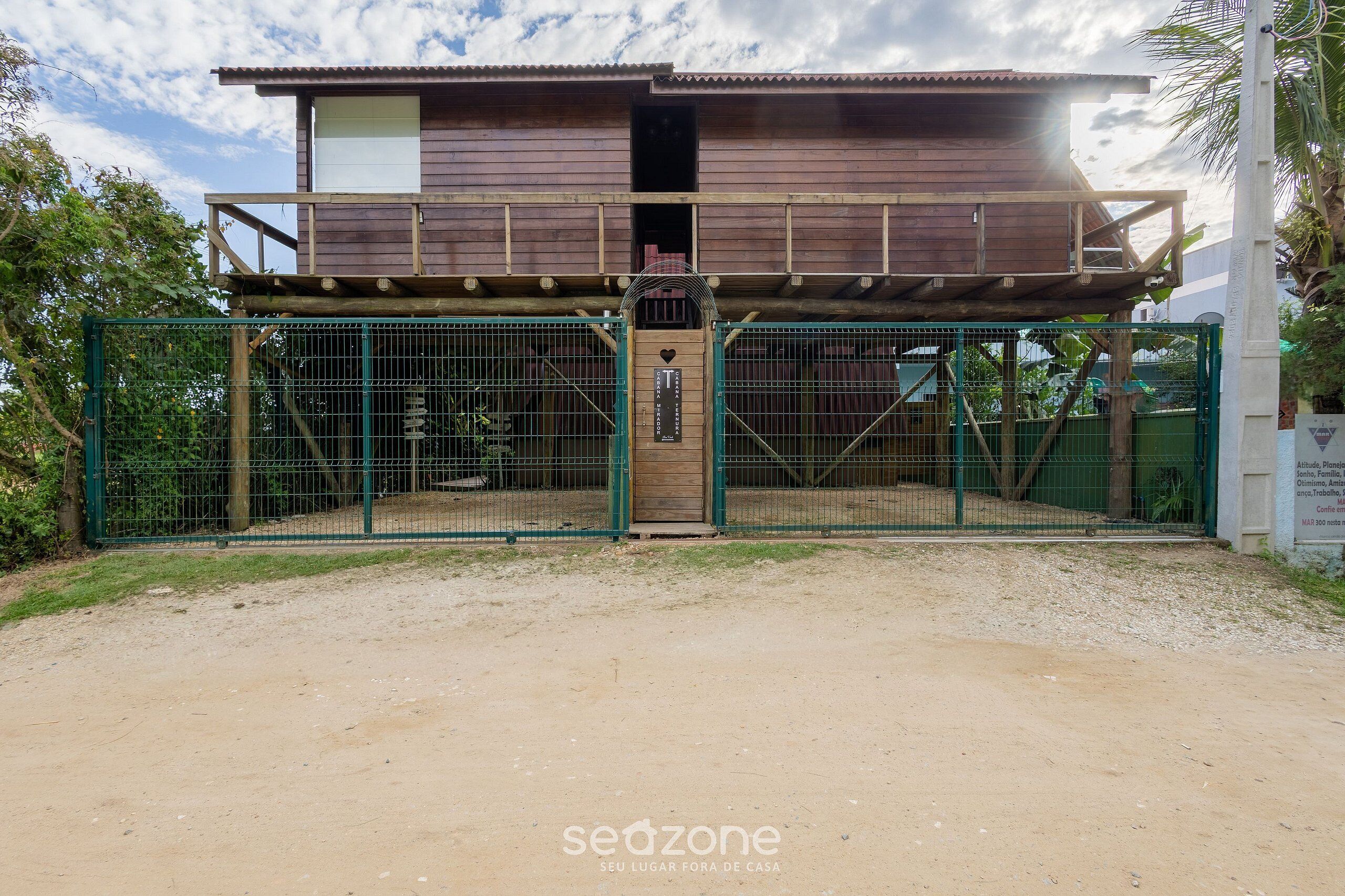 Cabin cơ bản | Ngoại thất