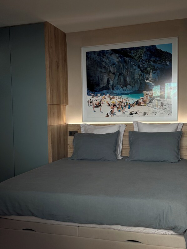 2 chambres, fer et planche à repasser, Wi-Fi, draps fournis