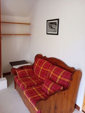 Family Triple Room, Mountain View | Free WiFi
