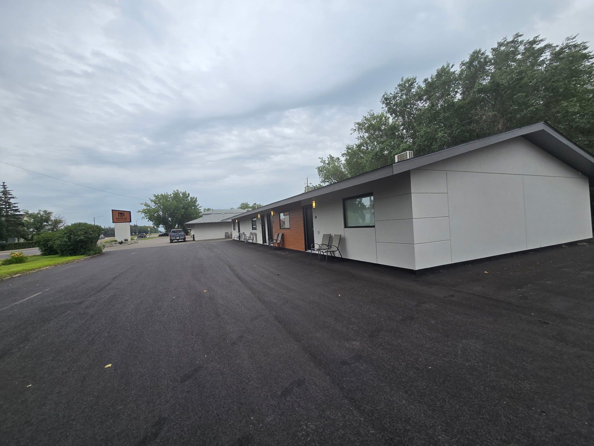 Family Suite, 2 Queen Beds, Kitchenette | Terrace/patio