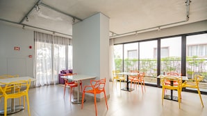 Apartment | 1 bedroom - Apto c Piscina Academia e Garagem na Zona Sul (São Paulo)