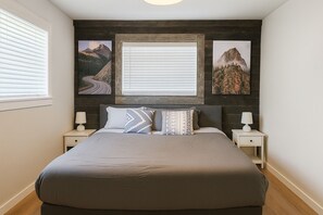 2 chambres, fer et planche à repasser, Wi-Fi, draps fournis