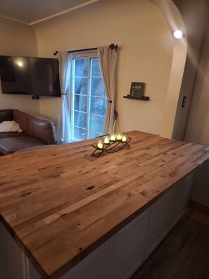 Interior - Adorable house next to campus (Fort Collins)