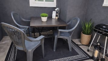 Ulkoruokailutilat