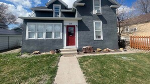 Exterior - Farm Charm in Downtown Cheyenne (Cheyenne)