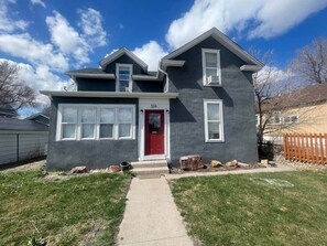 Exterior - Farm Charm in Downtown Cheyenne (Cheyenne)